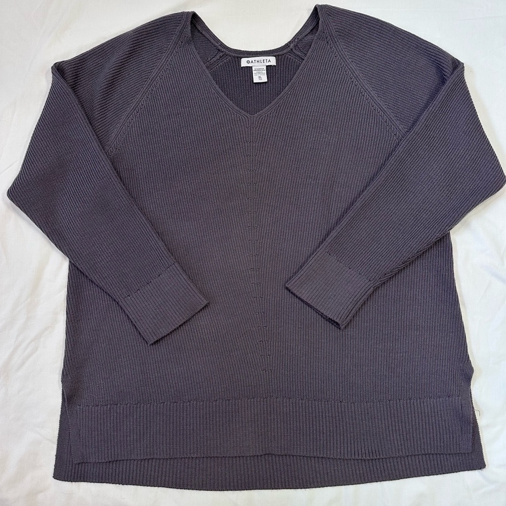 Athleta Hanover Refined soft and cozy V-Neck Sweater purple XL